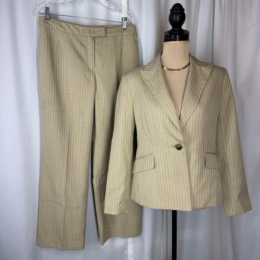 Evan Picone Petite Suit Set Size 10P Tan Pinstripe‎ Blazer Pants READ